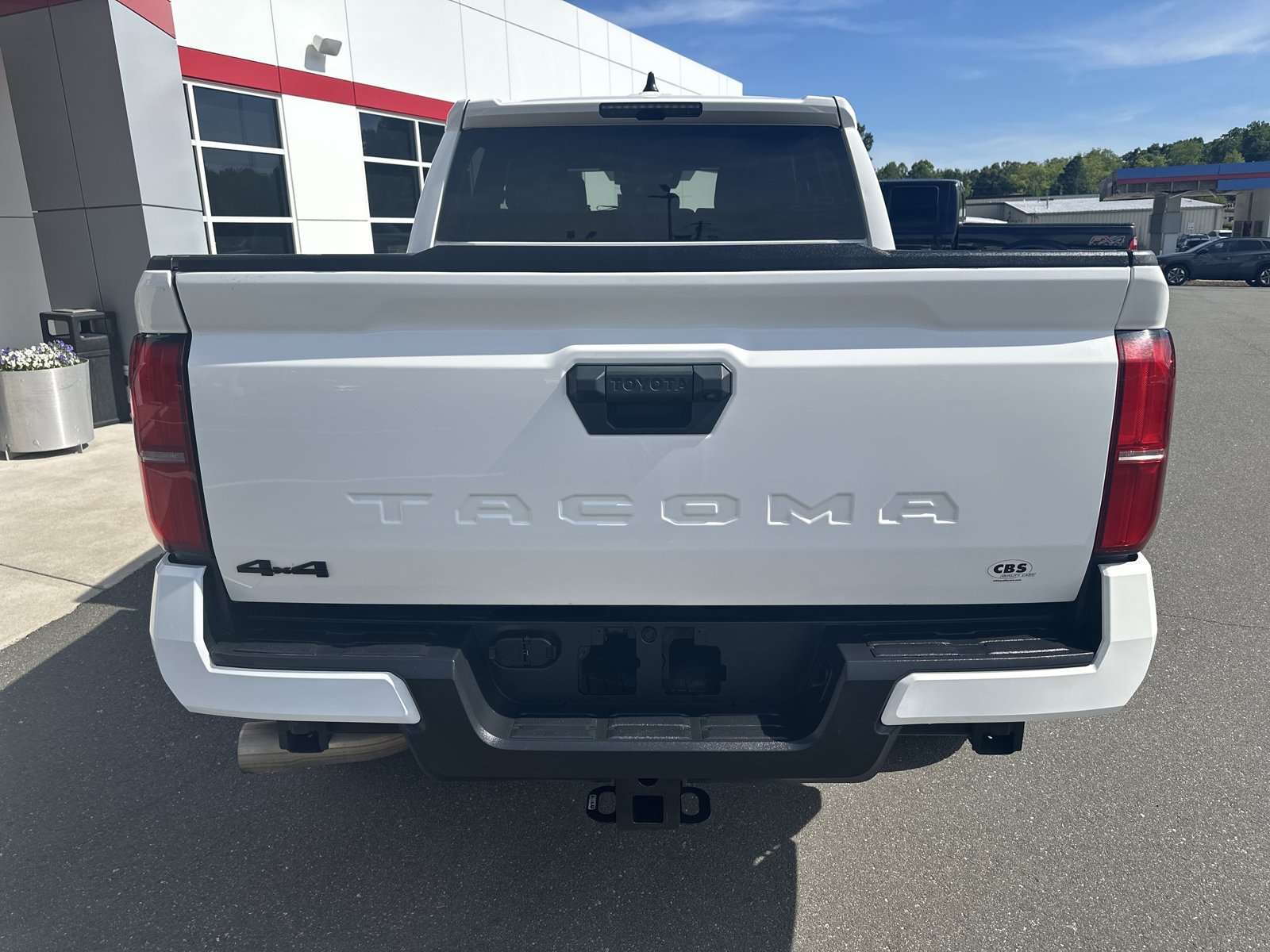 Used 2024 Toyota Tacoma TRD Off-Road AWD/4WD image 7