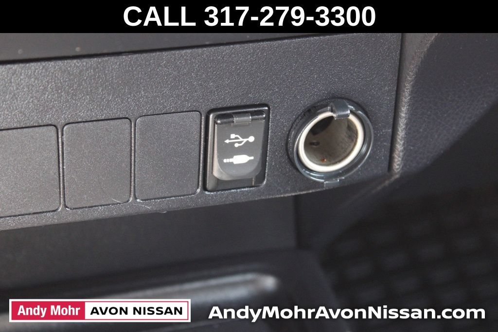 Used 2014 Toyota RAV4 XLE AWD/4WD image 36