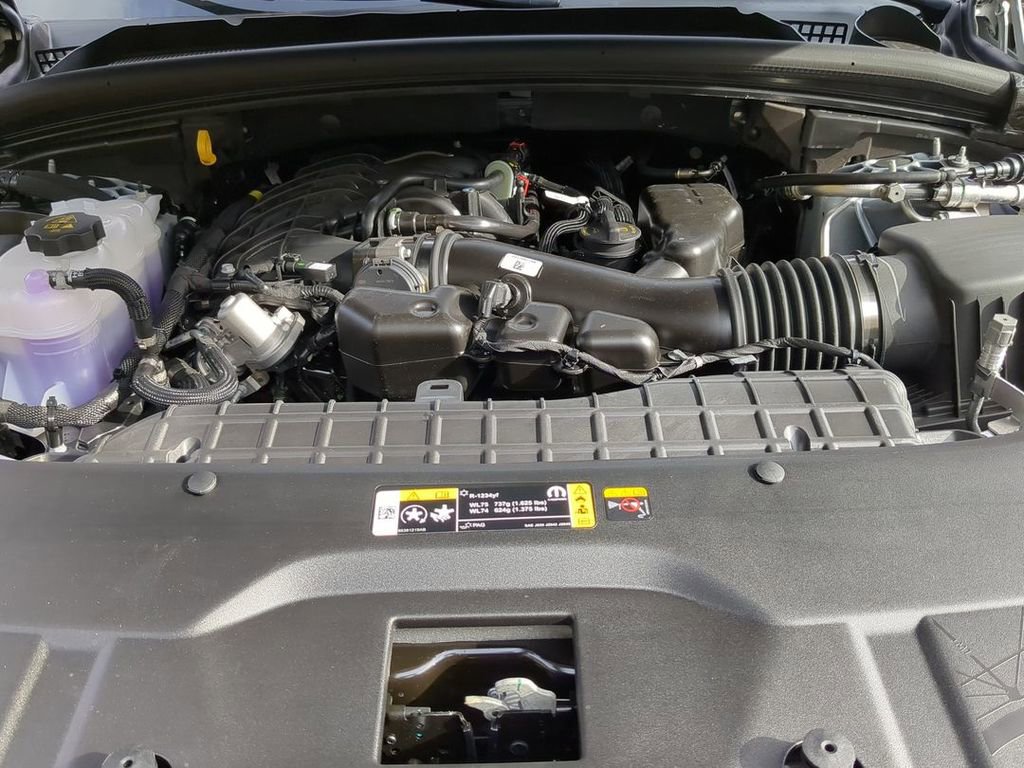 New 2025 Jeep Grand Cherokee Limited w/ Trailer Tow Package image 23