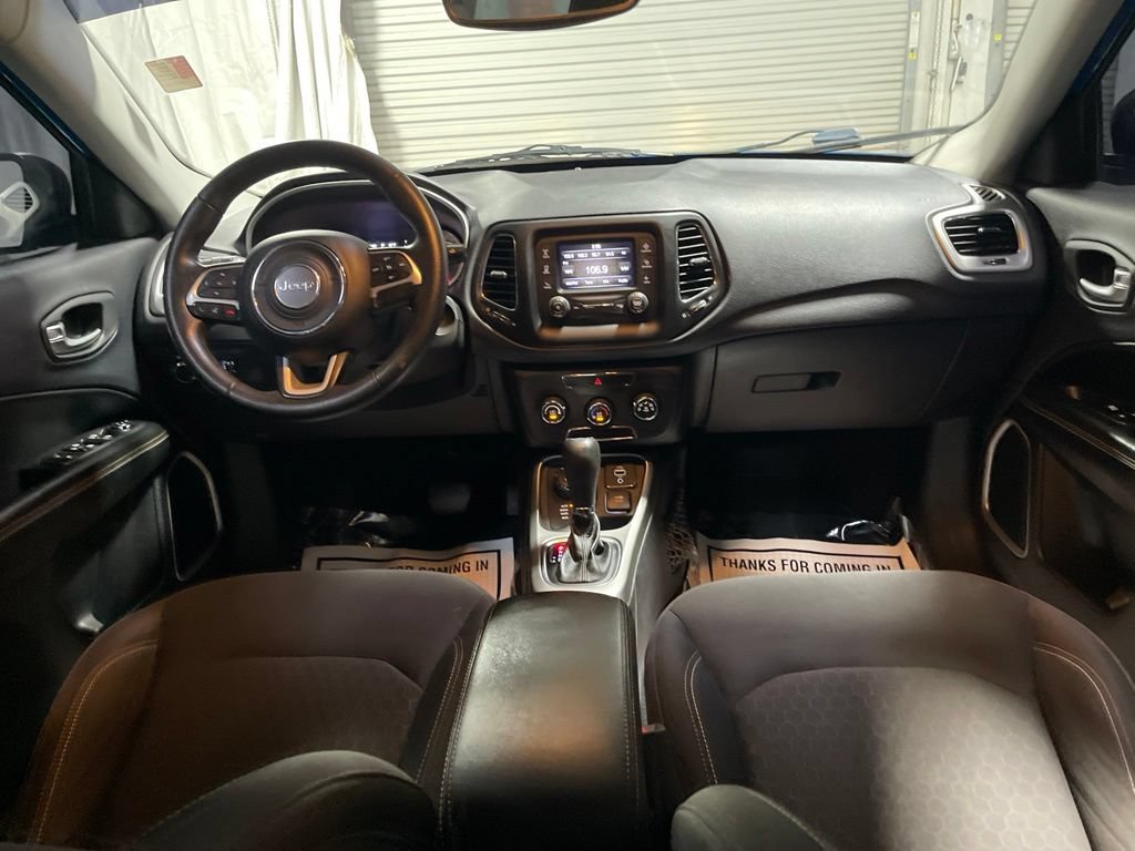 Used 2017 Jeep Compass Sport AWD/4WD image 14