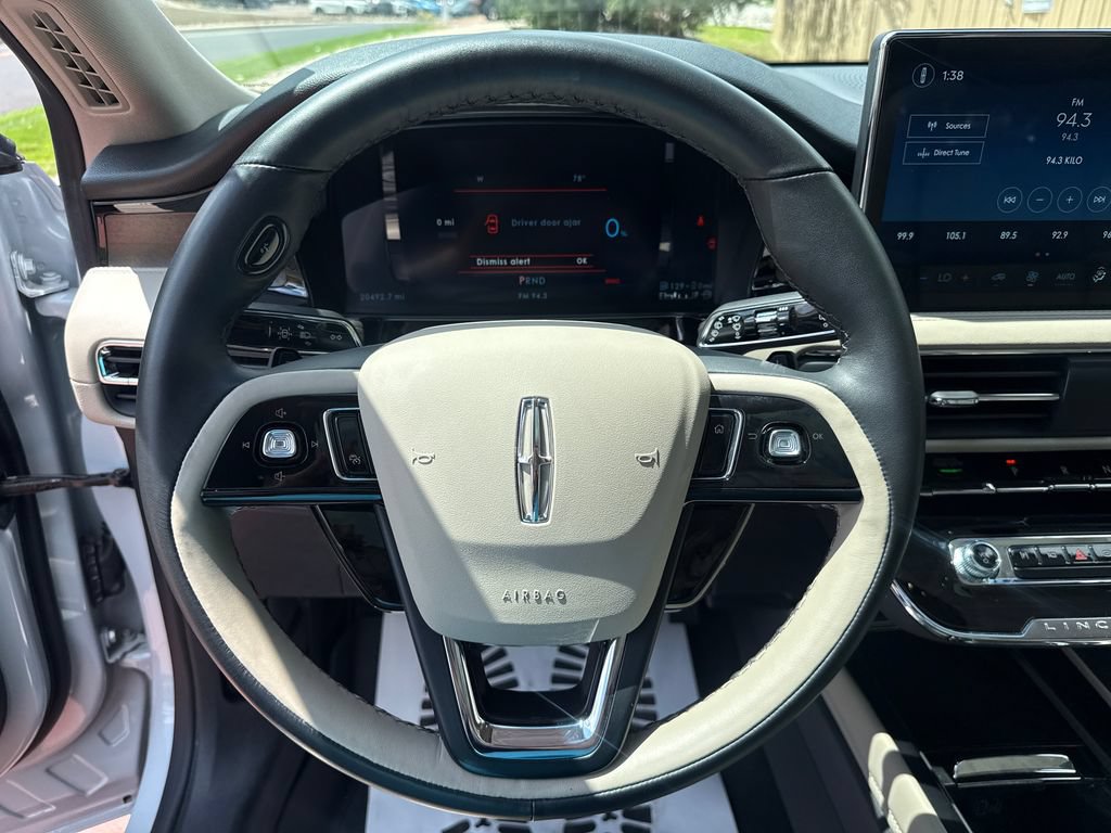 Certified 2025 Lincoln Corsair Grand Touring AWD/4WD image 15