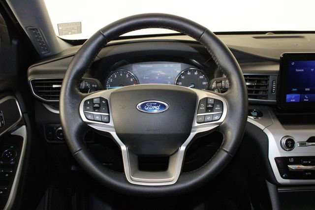 Used 2021 Ford Explorer XLT w/ Equipment Group 202A image 25