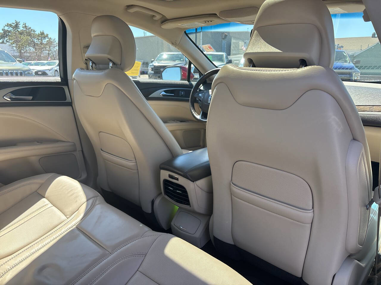 Used 2017 Lincoln MKZ Reserve w/ Climate Package image 32