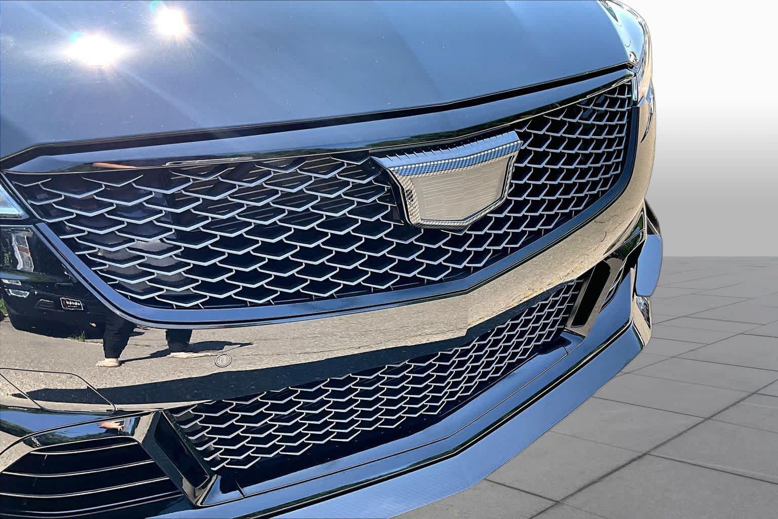Used 2022 Cadillac CT4 V Blackwing w/ Carbon Fiber 1 Package RWD image 28