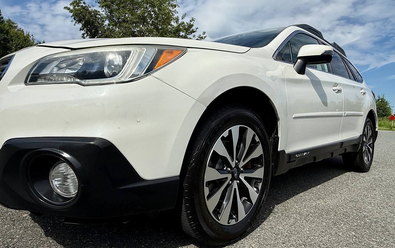 Used 2016 Subaru Outback 3.6R Limited AWD/4WD image 16