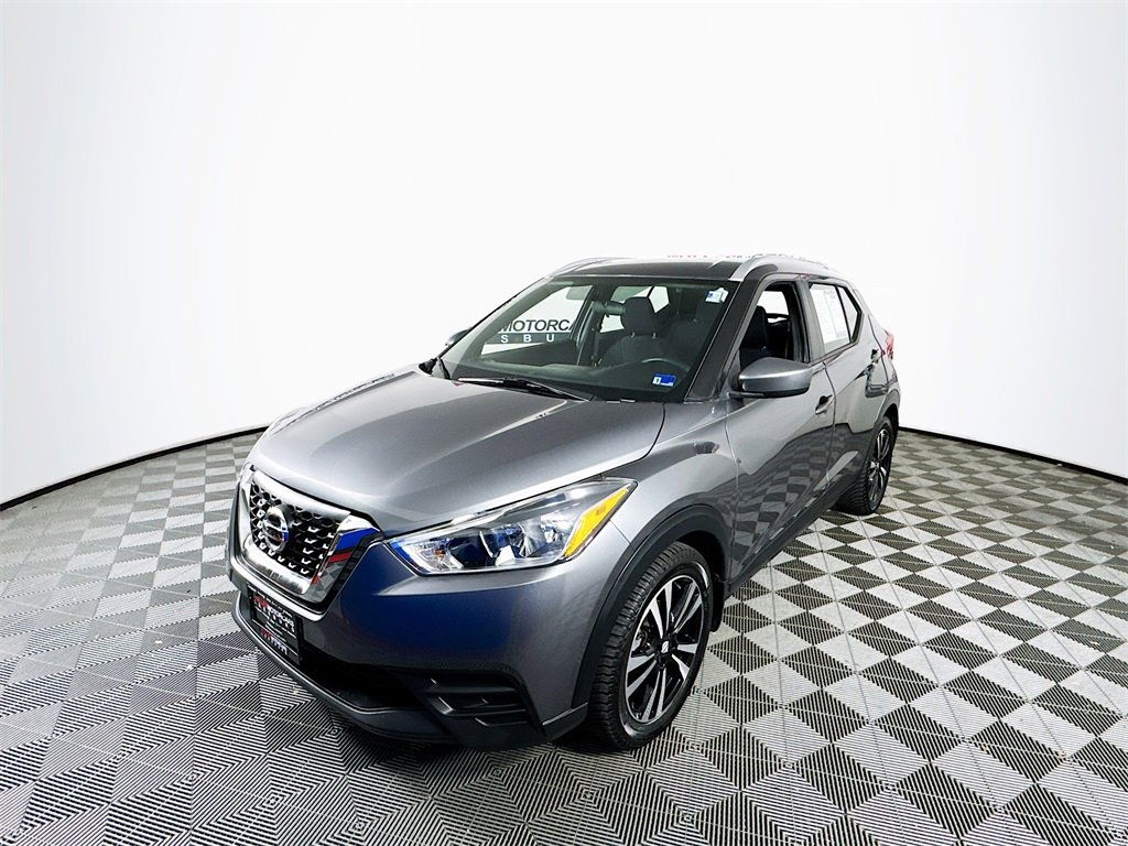 Used 2018 Nissan Kicks SV image 3