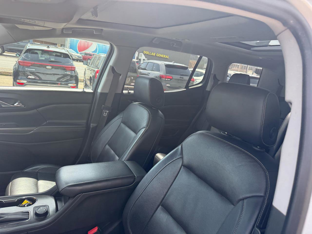 Used 2017 GMC Acadia SLT AWD/4WD image 18