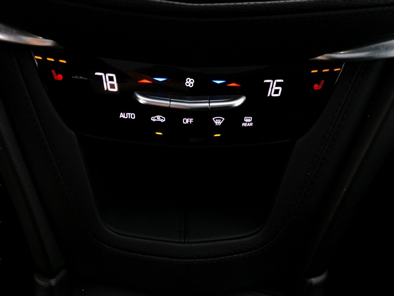 Certified 2025 Cadillac XT5 Premium Luxury image 34