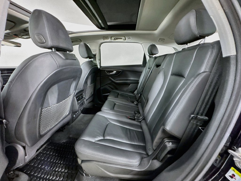 Used 2021 Audi Q7 3.0T Premium Plus AWD/4WD image 31