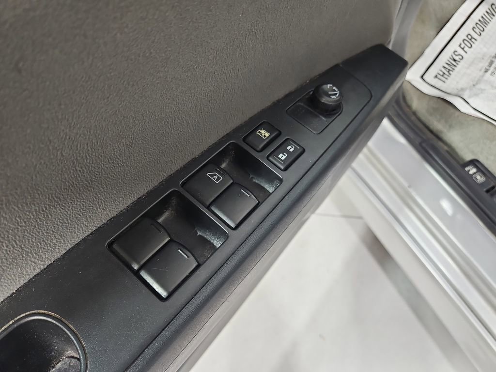 Used 2012 Nissan Sentra 2.0 SR image 12