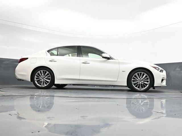 Used 2018 INFINITI Q50 Luxe w/ Essential Package (3.0T Luxe) RWD image 32