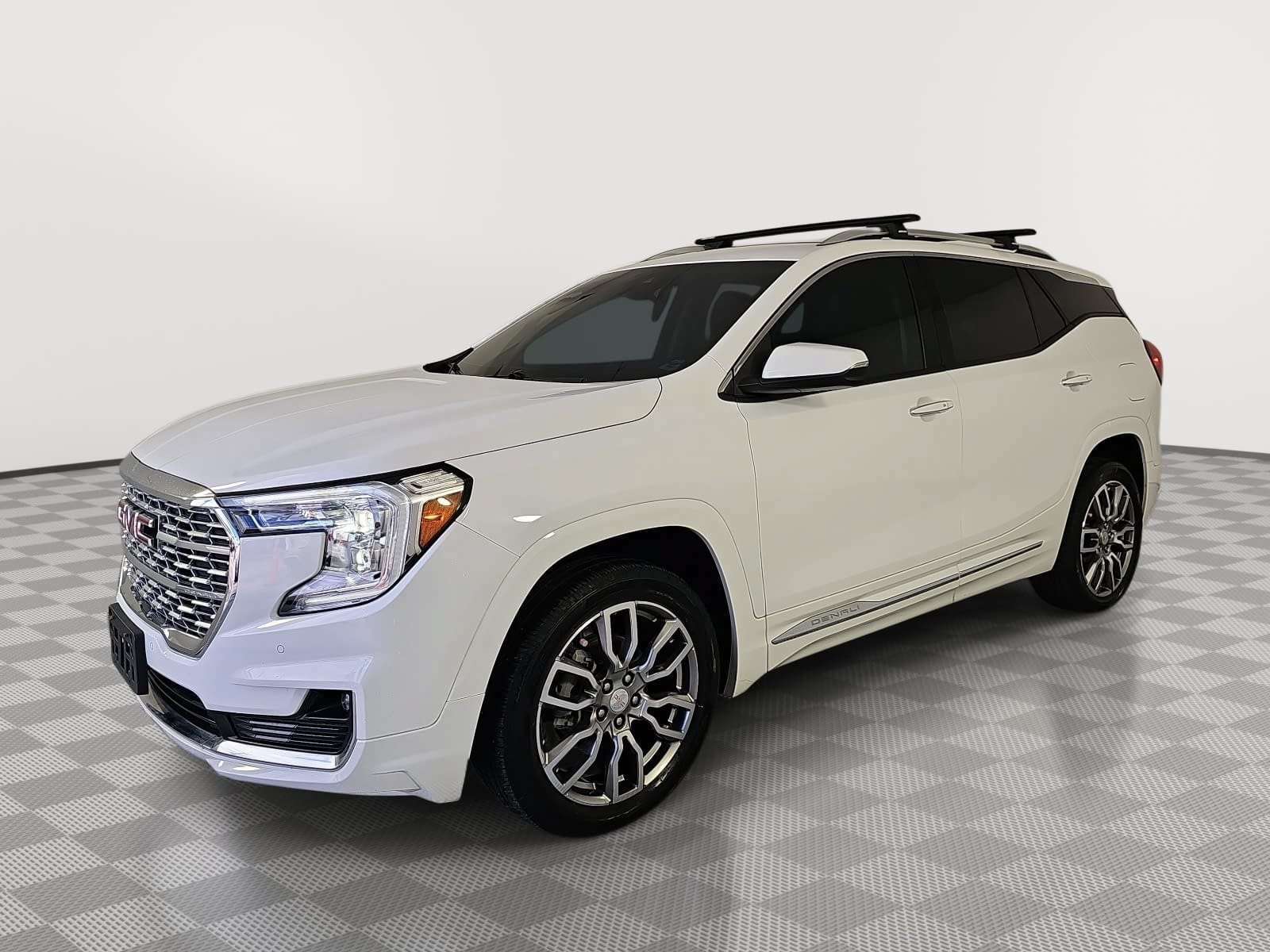 Used 2023 GMC Terrain Denali AWD/4WD image 4
