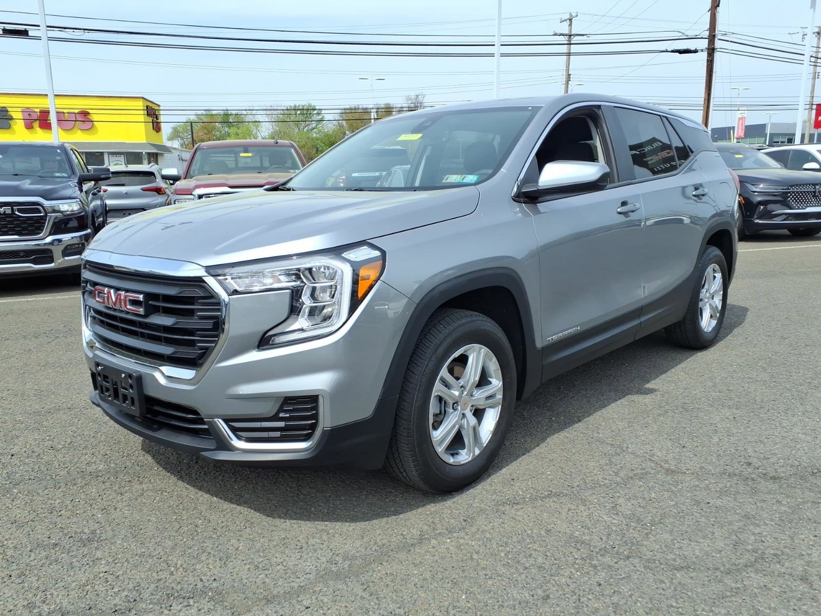 Certified 2024 GMC Terrain SLE image 8
