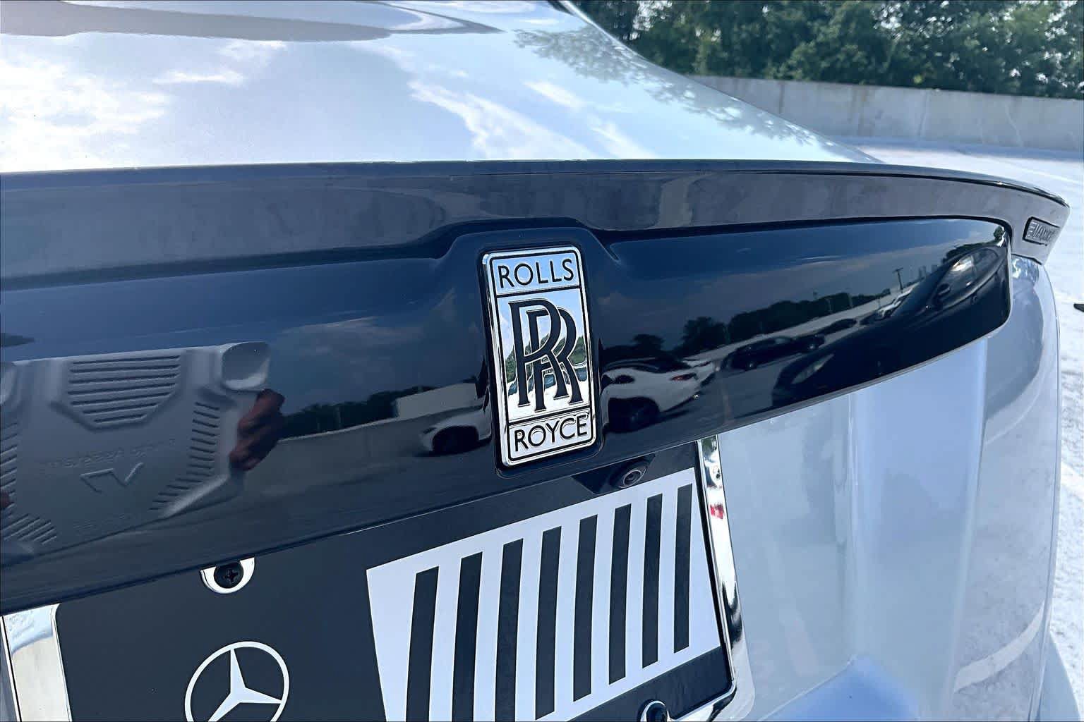 Used 2024 Rolls-Royce Phantom Sedan RWD image 31