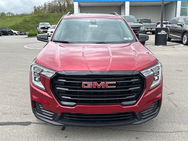 Certified 2023 GMC Terrain SLE w/ Driver Convenience Package AWD/4WD image 8