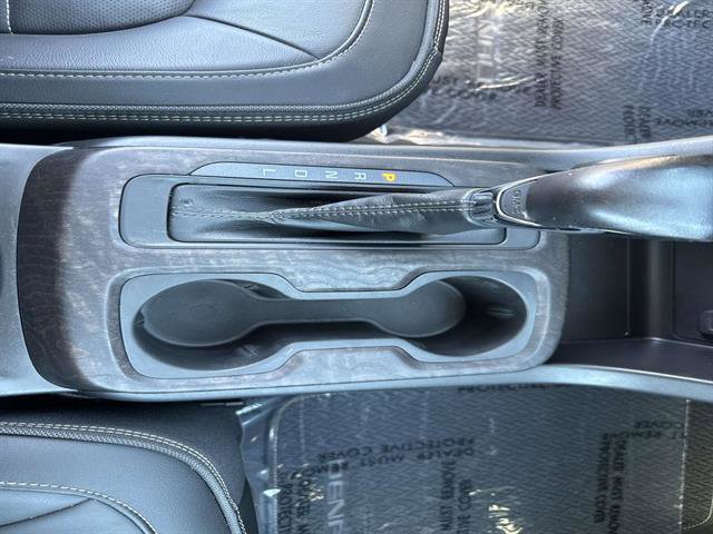 Used 2022 GMC Canyon Denali image 24