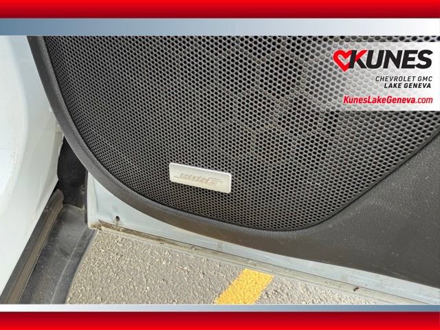 Used 2023 GMC Acadia SLT image 26