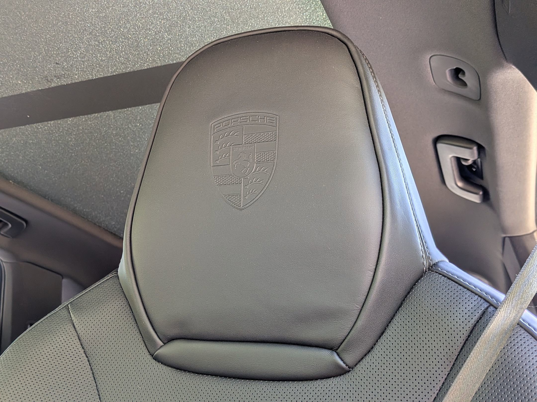 Used 2025 Porsche Cayenne AWD/4WD image 16