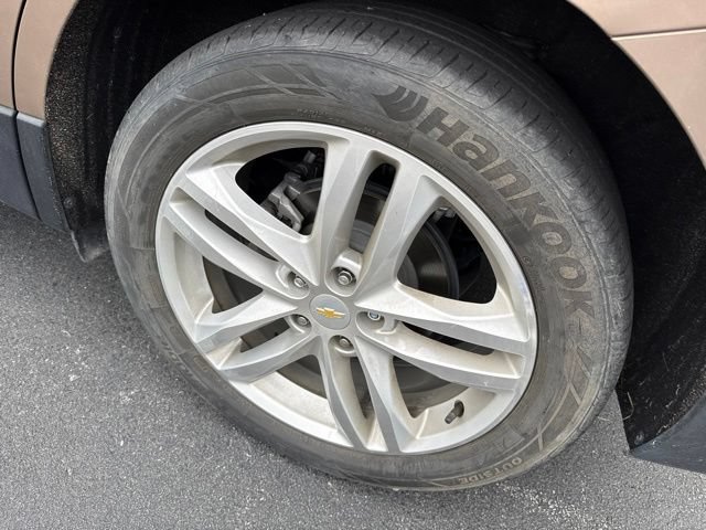 Used 2018 Chevrolet Equinox Premier FWD image 11