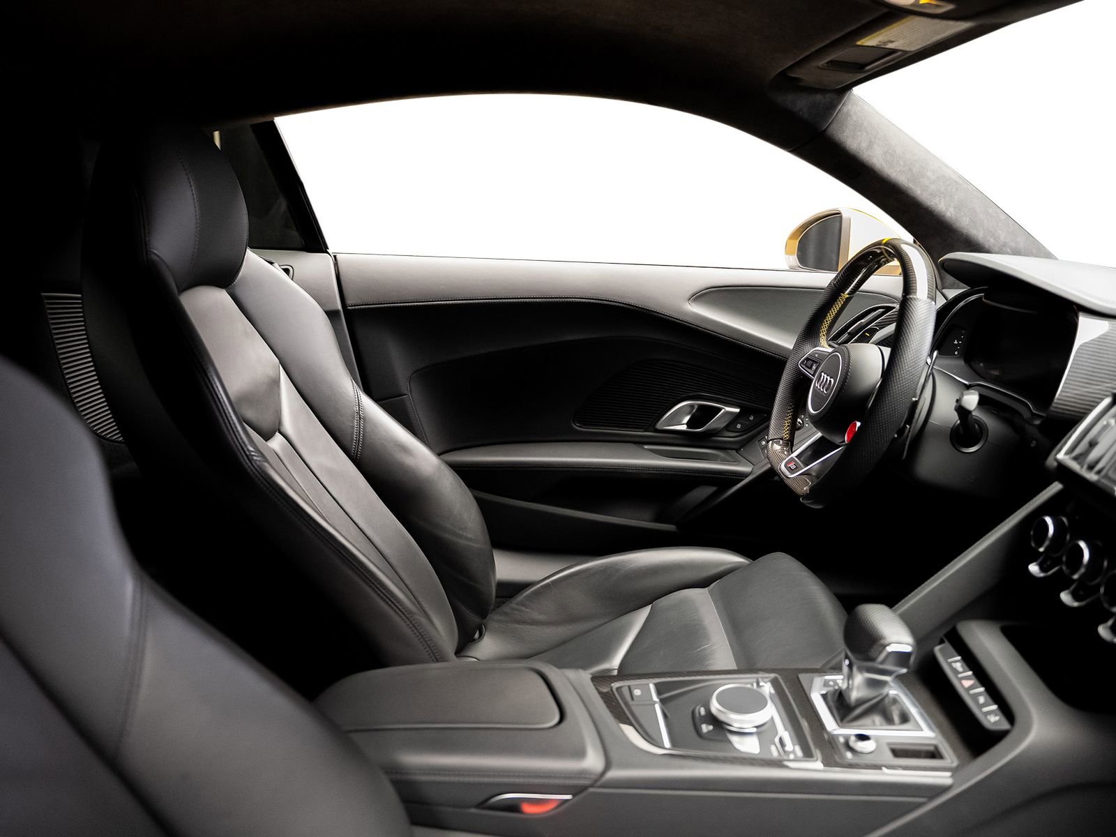 Used 2021 Audi R8 V10 w/ Premium Package image 56