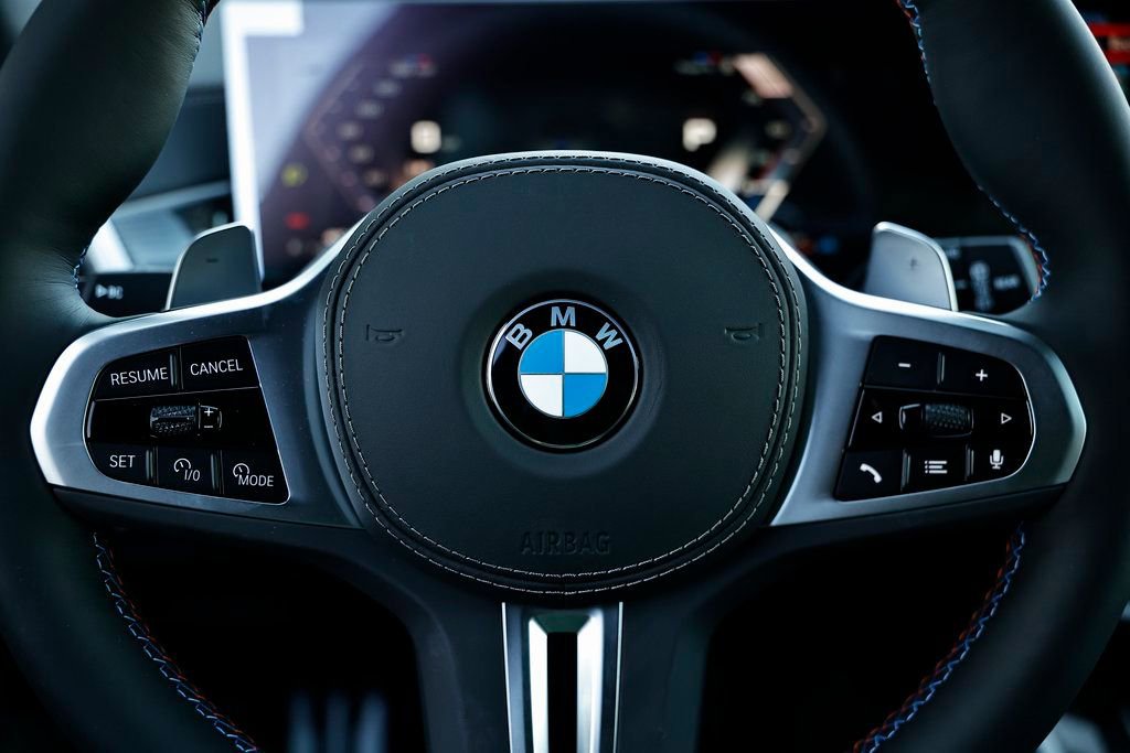 New 2026 BMW X5 M60i w/ Climate Comfort Package image 33