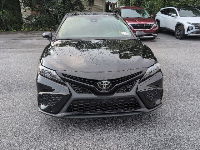 Used 2024 Toyota Camry SE FWD image 2