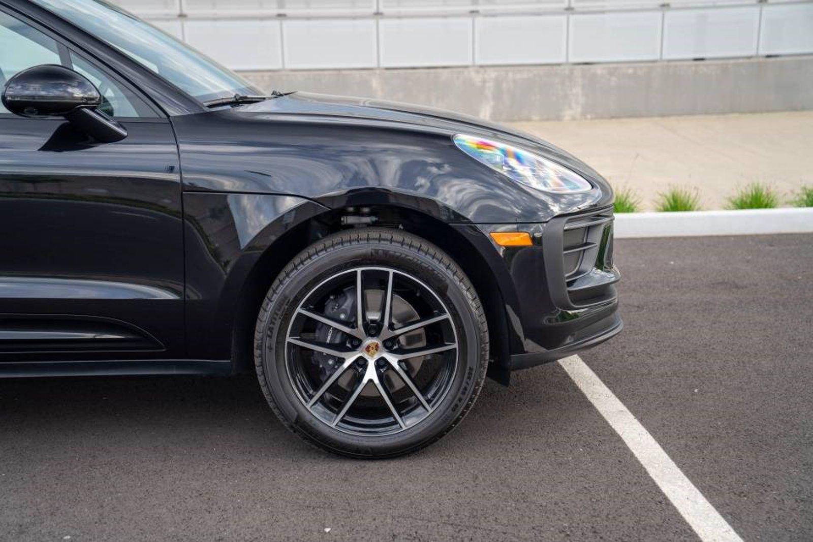 New 2026 Porsche Macan AWD/4WD image 9