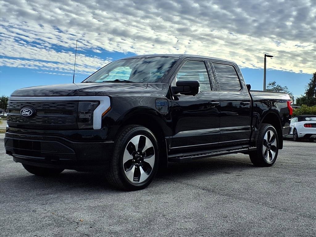 Used 2024 Ford F150 Lightning Platinum image 3