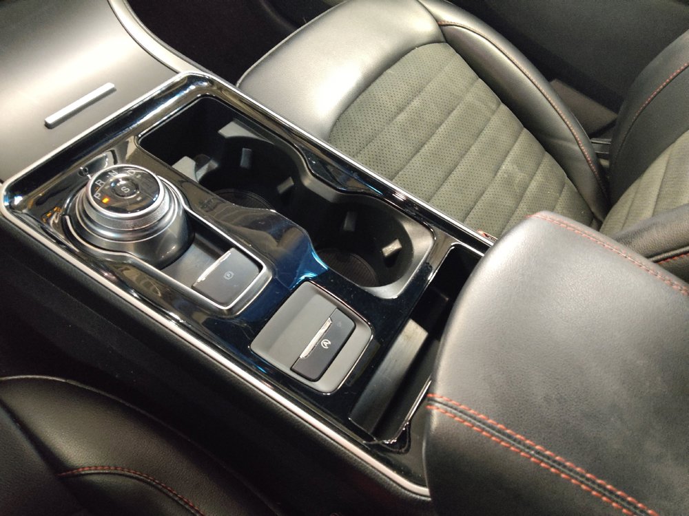 Used 2020 Ford Edge ST-Line image 26