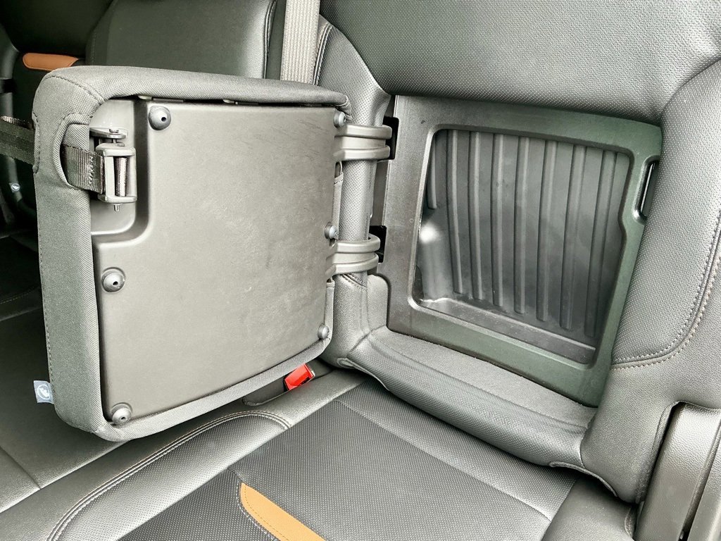 Used 2024 GMC Sierra 1500 AT4 w/ Technology Package image 31