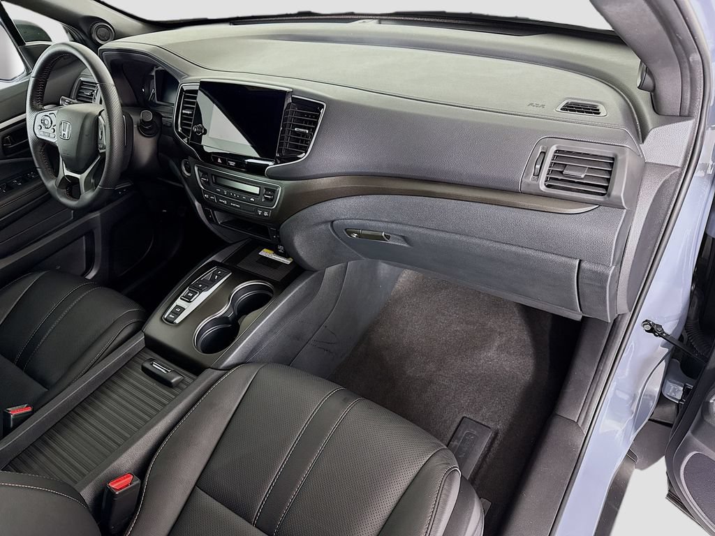 Certified 2023 Honda Passport TrailSport image 17