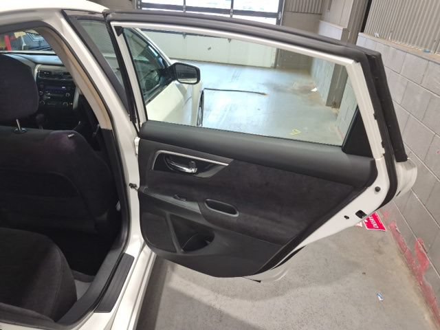 Used 2013 Nissan Altima 2.5 S FWD image 19