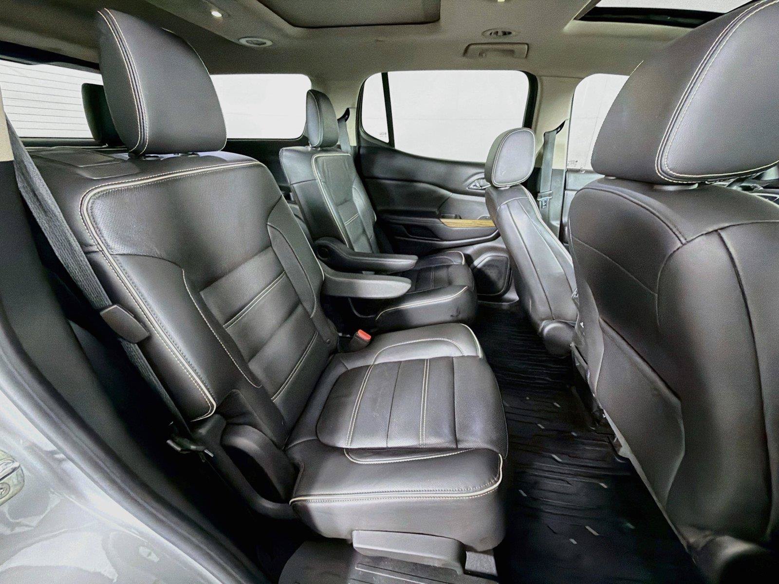 Used 2017 GMC Acadia Denali w/ Technology Package FWD image 30