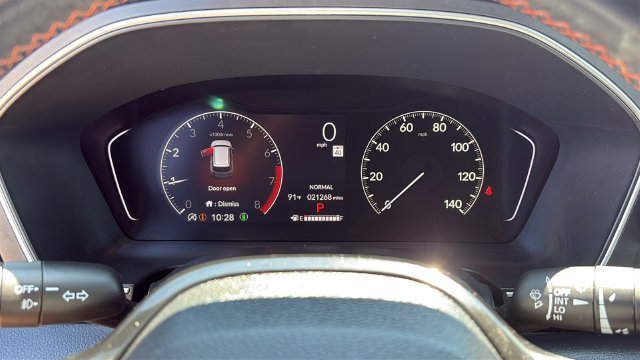 Used 2025 Honda Pilot Sport image 15