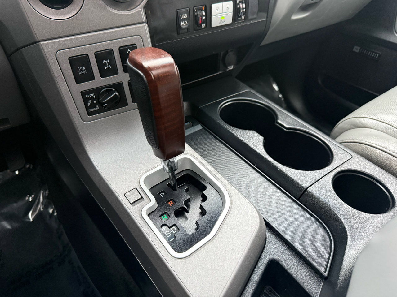 Used 2012 Toyota Sequoia Platinum image 41