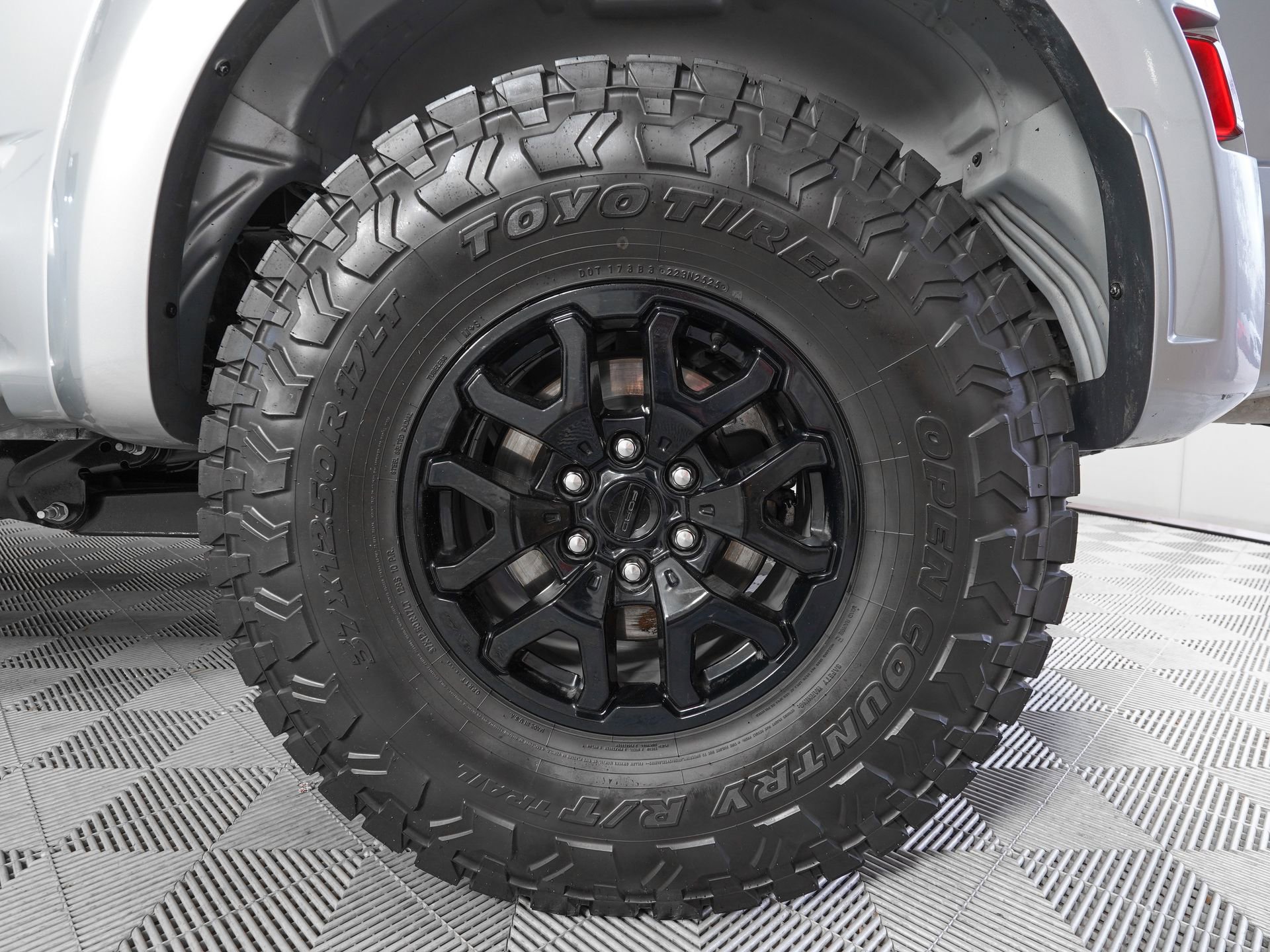 Used 2022 Ford F150 Raptor w/ Equipment Group 801A High image 32