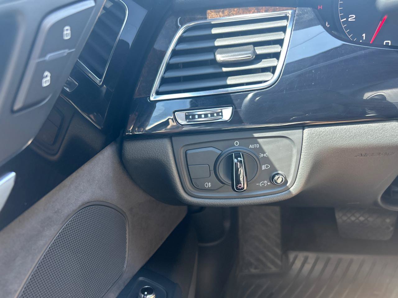 Used 2012 Audi A8 L 4.2 AWD/4WD image 17