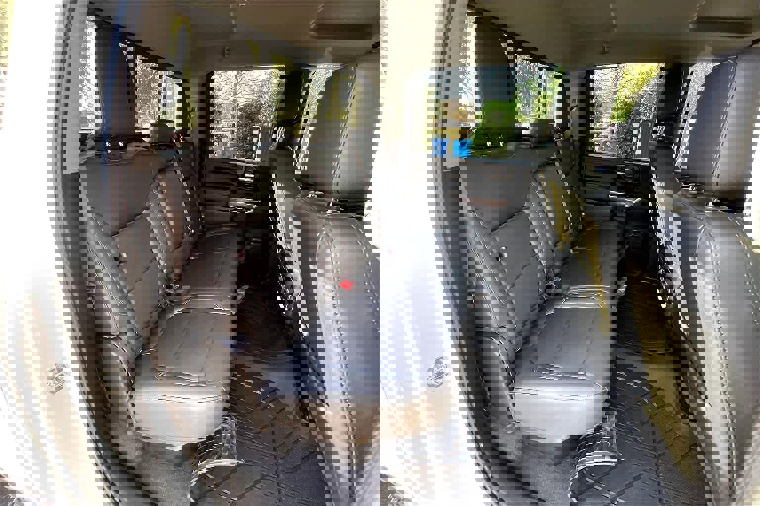 Used 2020 Chevrolet Silverado 3500 LTZ w/ LTZ Premium Package image 27