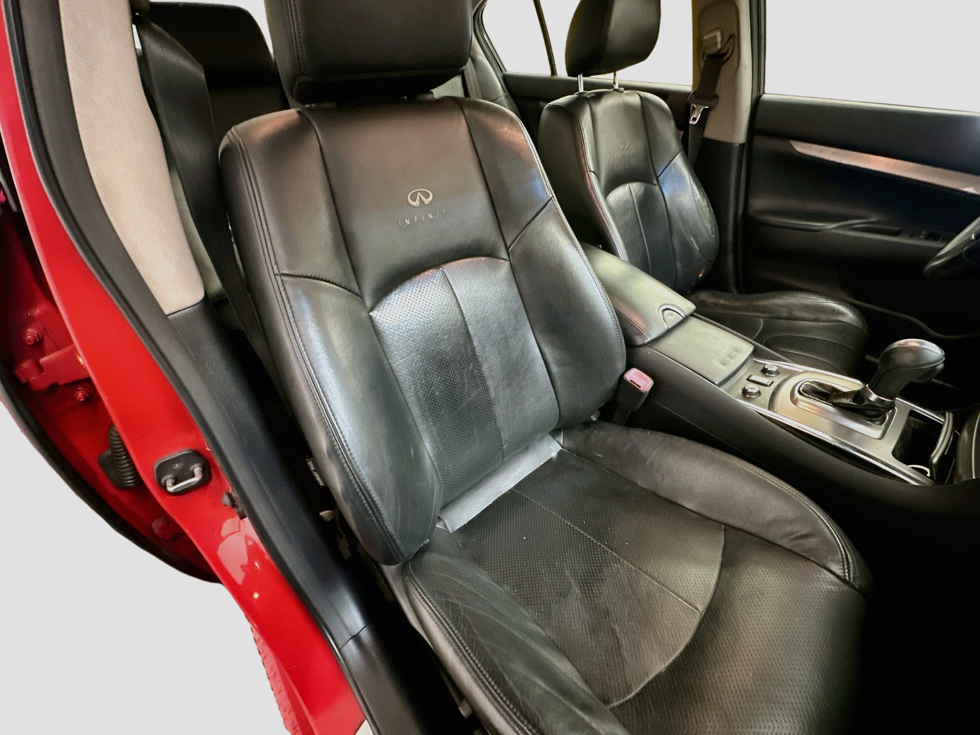 Used 2012 INFINITI G37 x Sedan w/ Premium Pkg AWD/4WD image 32
