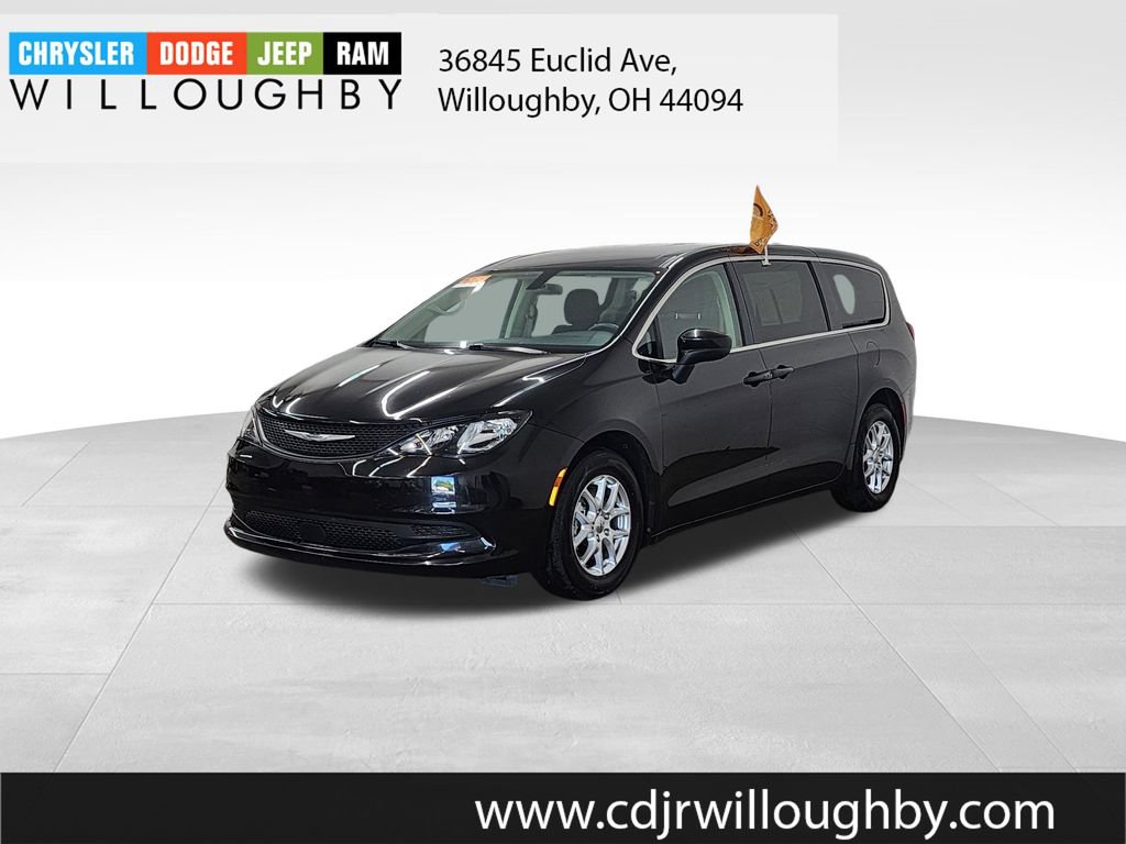 Certified 2022 Chrysler Voyager LX FWD image 1