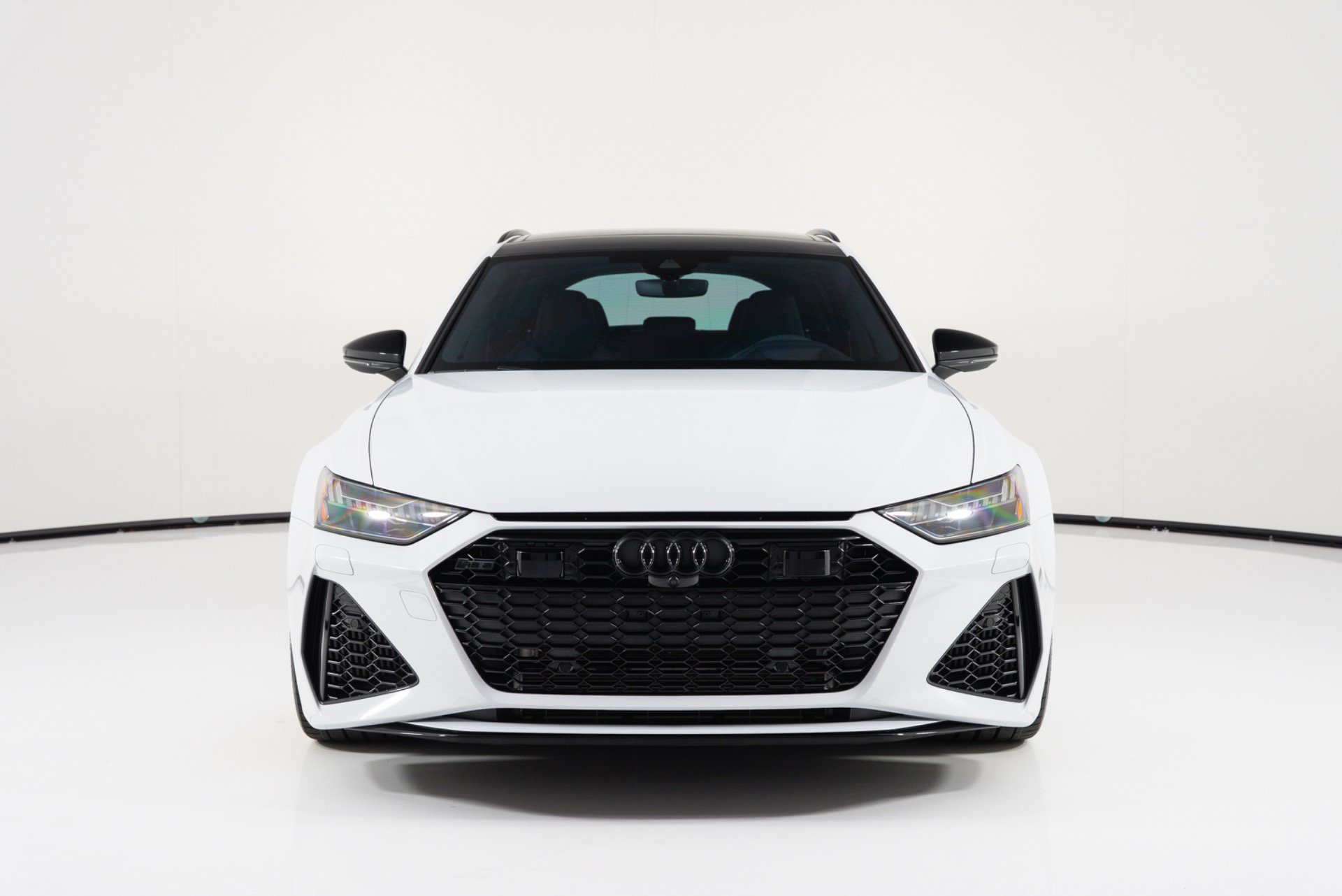 Used 2024 Audi RS 6 performance AWD/4WD image 8