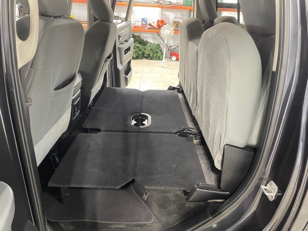 Used 2015 RAM 1500 Classic SLT w/ SLT Plus D￩cor Group image 17