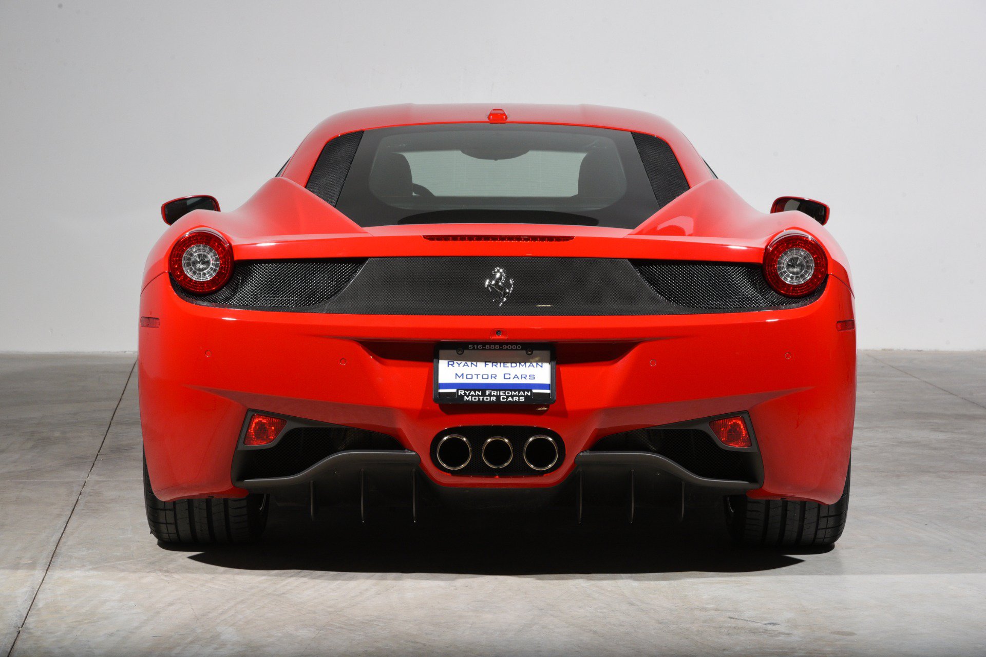 Used 2015 Ferrari 458 Italia Coupe RWD image 17