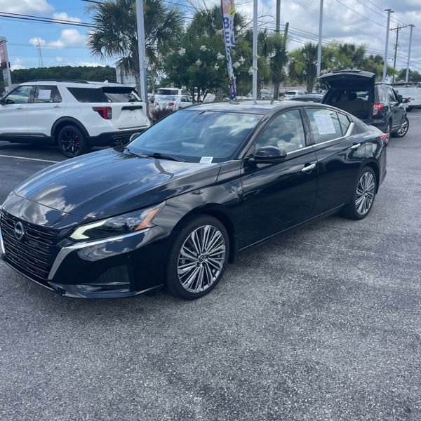 Used 2025 Nissan Altima 2.5 SL