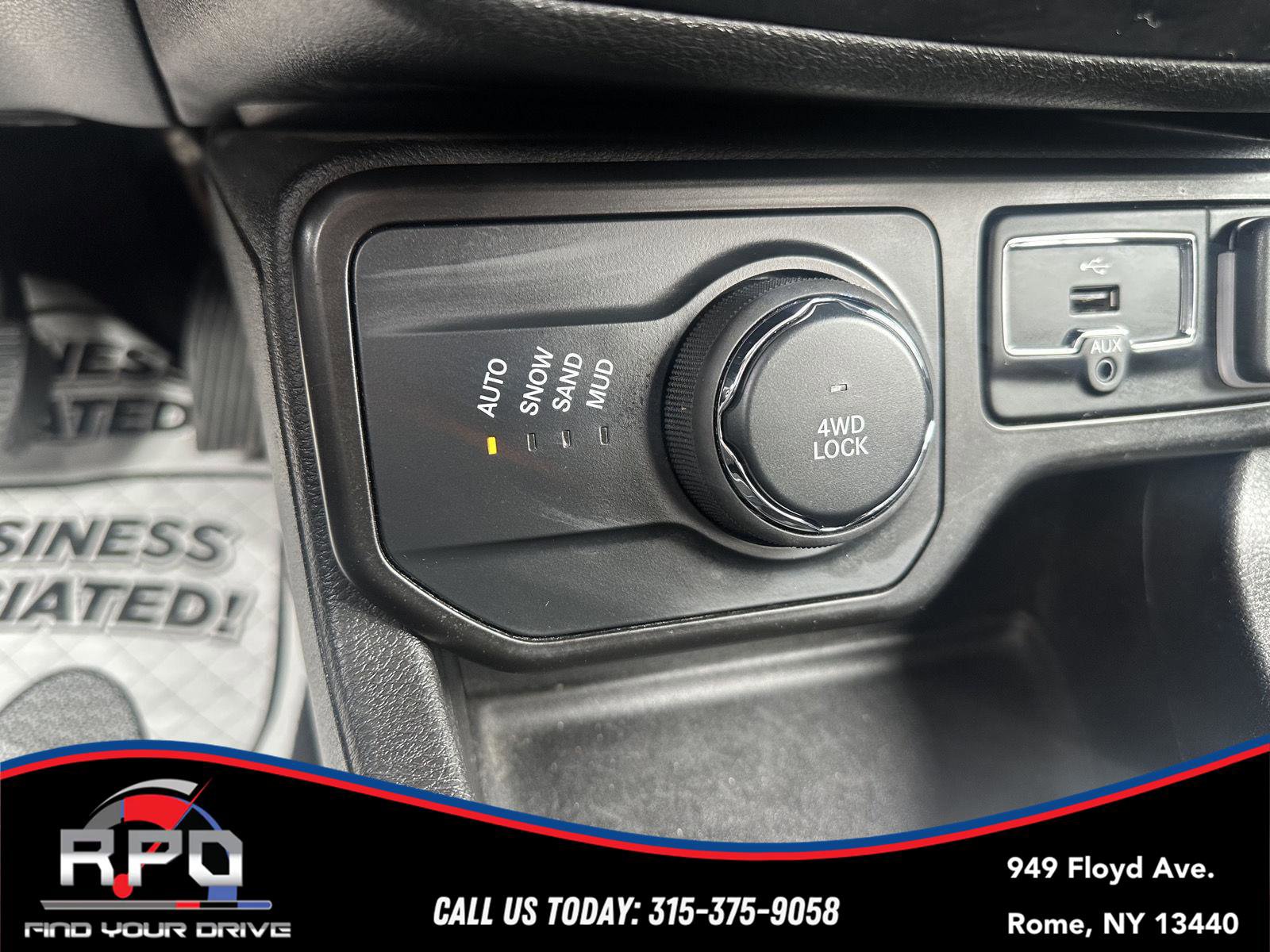 Used 2021 Jeep Renegade Latitude w/ Convenience Group image 15