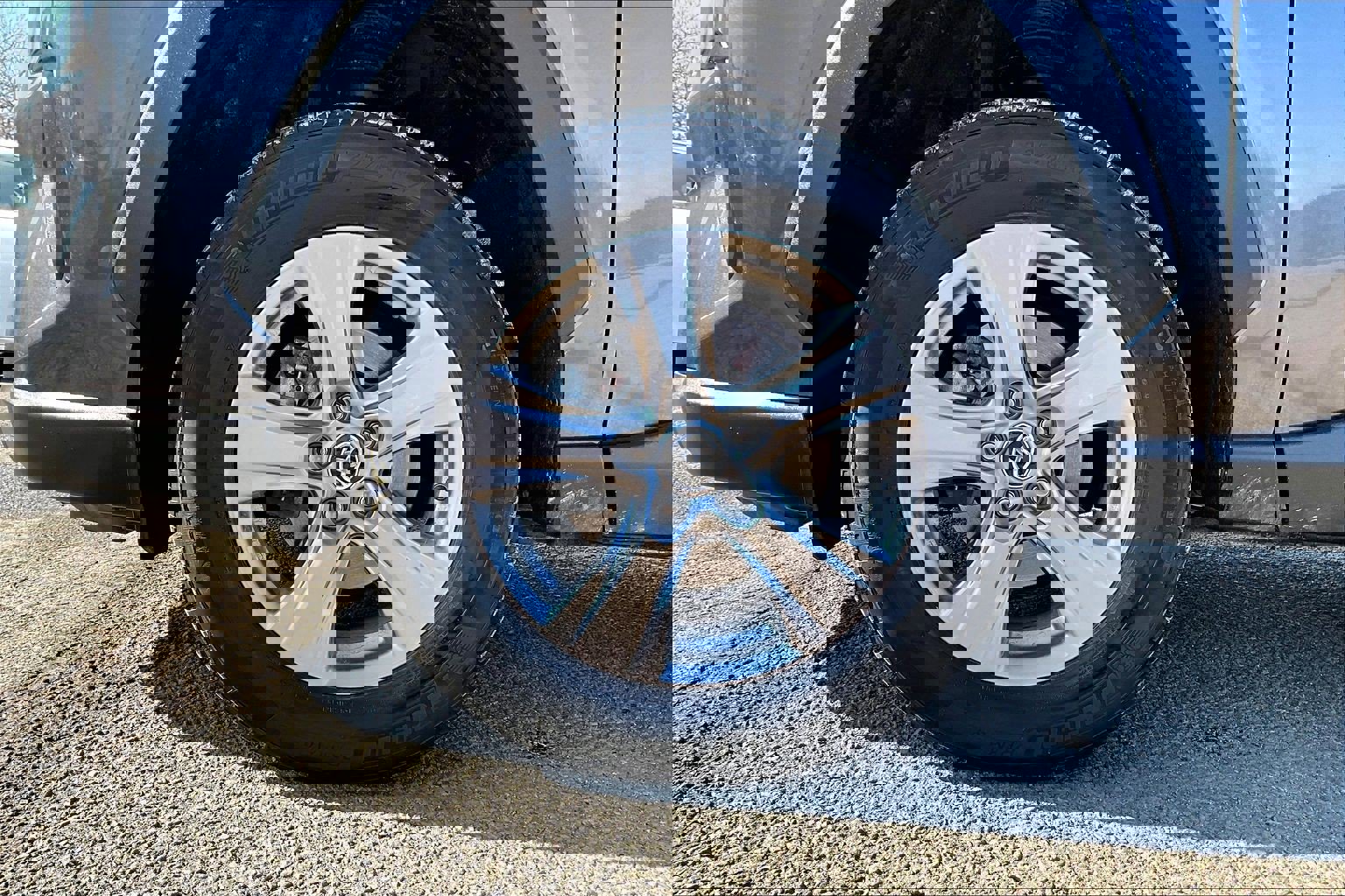 Used 2024 Toyota RAV4 XLE image 9