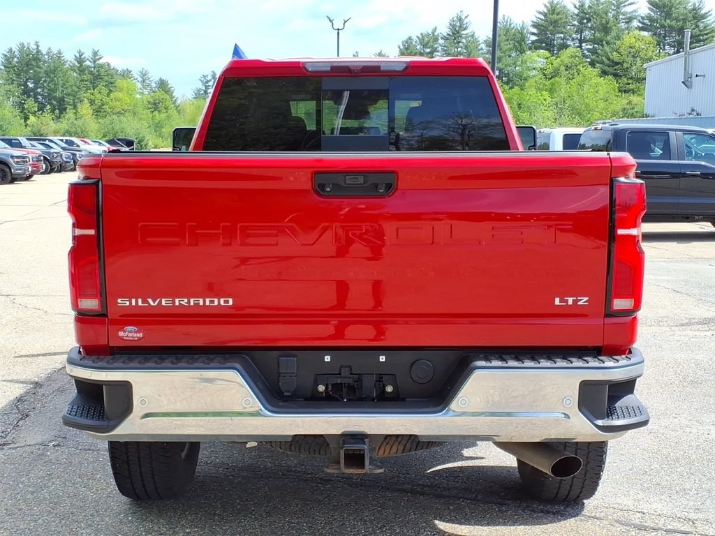 Used 2024 Chevrolet Silverado 2500 LTZ w/ LTZ Convenience Package AWD/4WD image 5