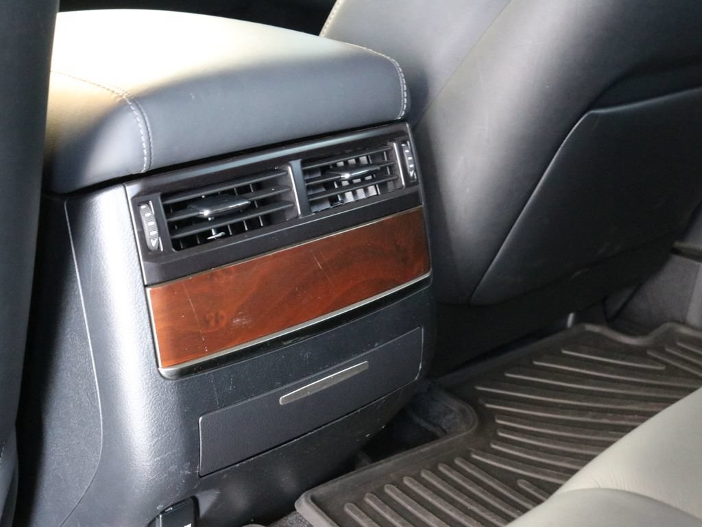 Used 2017 Lexus LX 570 4WD w/ Luxury Package image 33