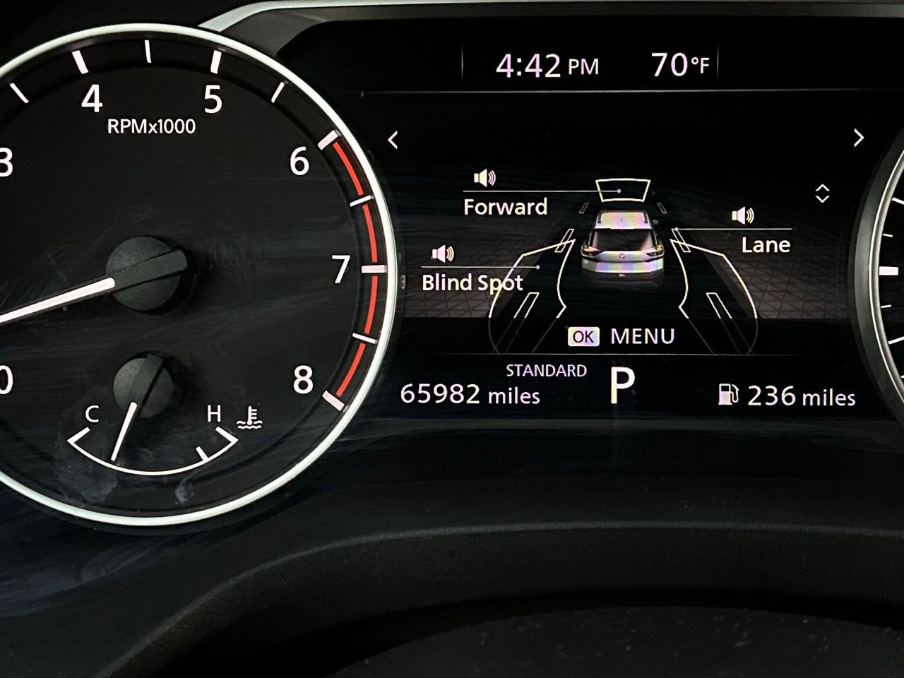 Used 2023 Nissan Rogue SV image 38