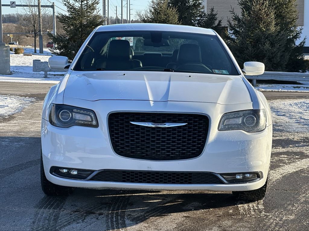 Used 2016 Chrysler 300 S image 31